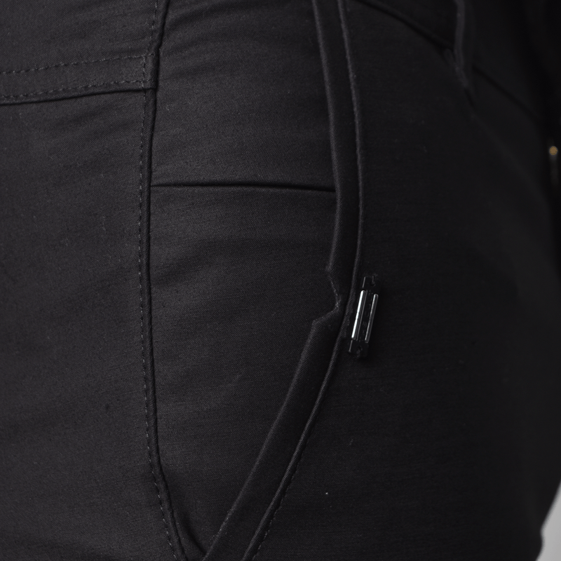 Color--Negro
-Talla--32
-Estilo--Signature-4