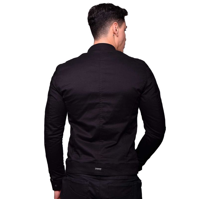 casaca-negro