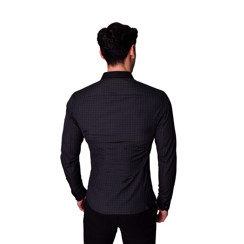 camisa-negra-gris