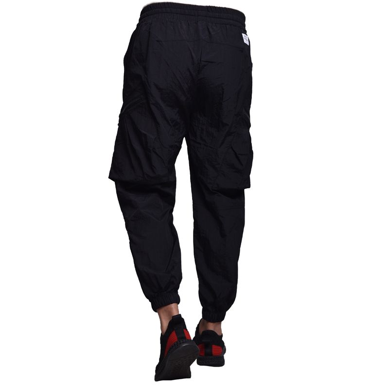 JOGGER-OVERSIZE-CON-BOLSILLO-CARGO---NEGRO