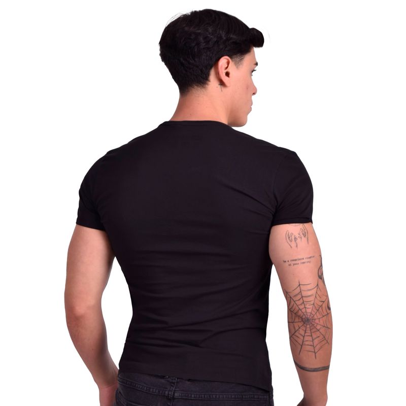 POLO-MANGA-CORTA-EN-CUELLO-REDONDO---NEGRO