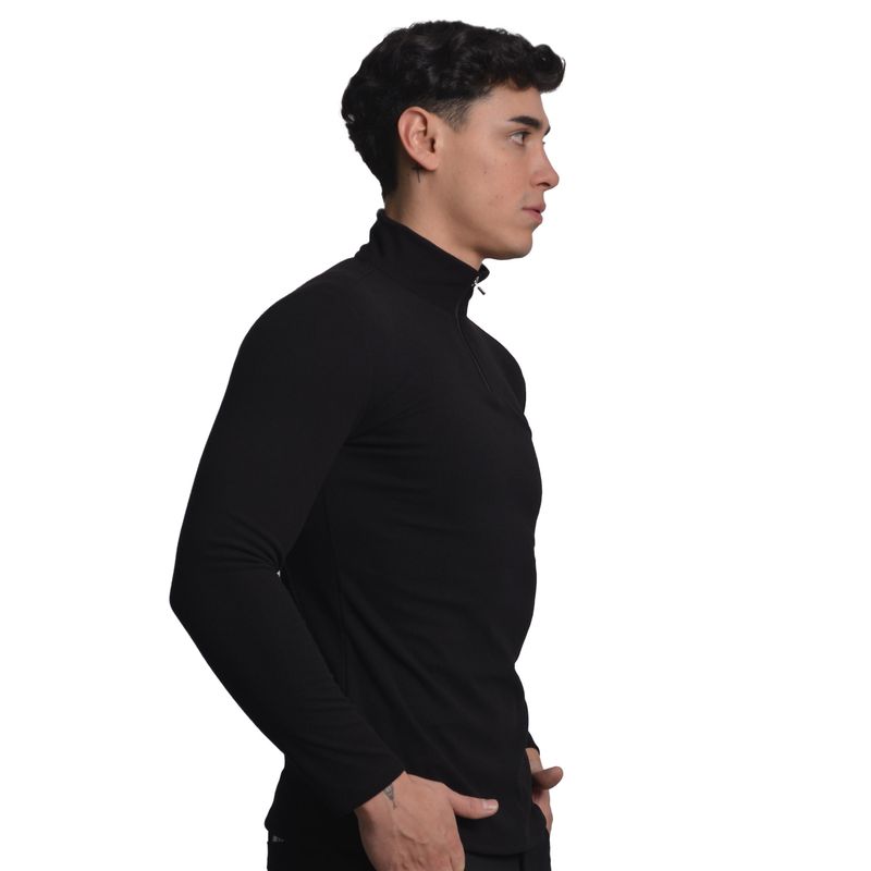 CHOMPA-DE-CUELLO-ALTO---NEGRO