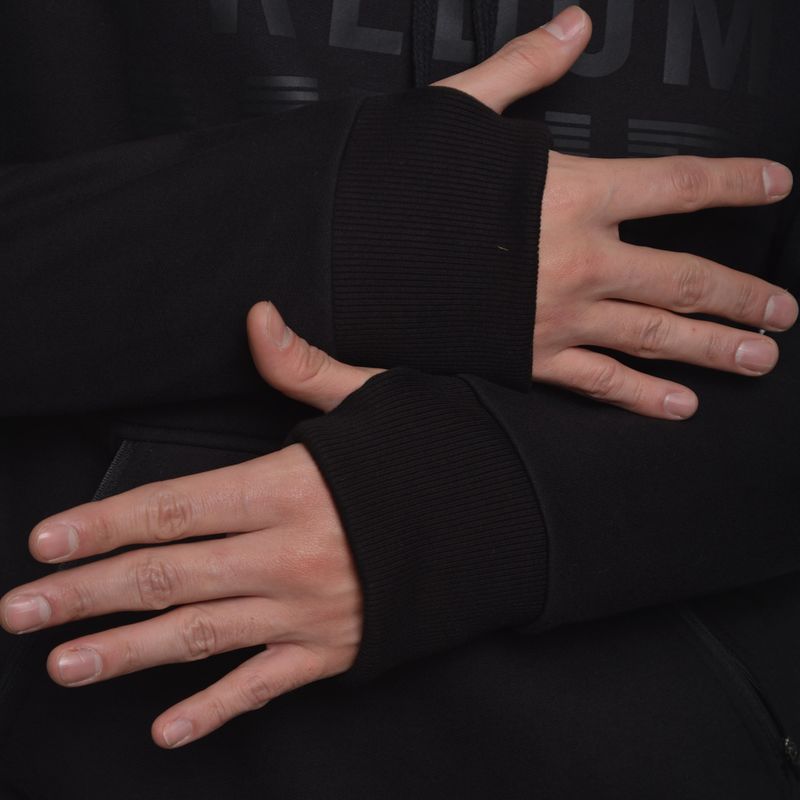 HOODIE-OVERSIZE-CON-CUELLO-TORTUGA---NEGRO