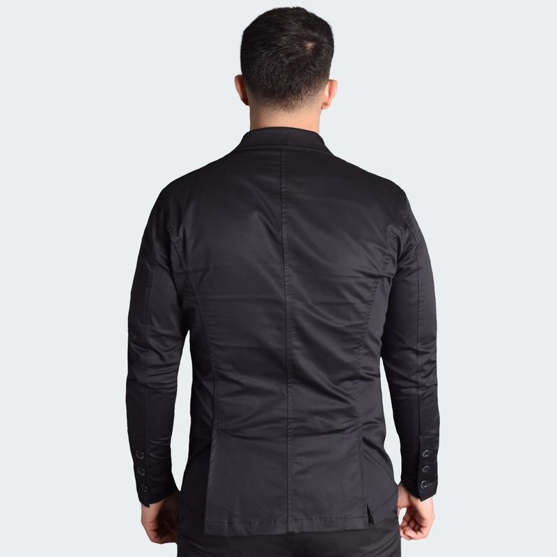 BLAZER-SATINADO-CON-DETALLES-DE-CIERRES---NEGRO