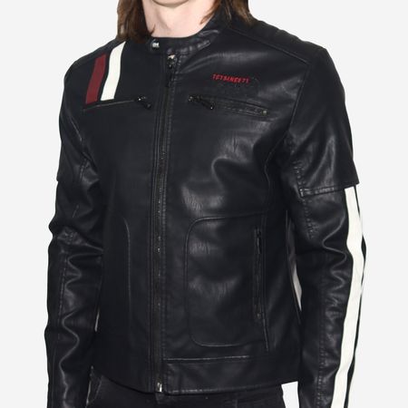 Casaca biker ecocuero con detalles tricolor – ideal para climas frios y estilo motociclista