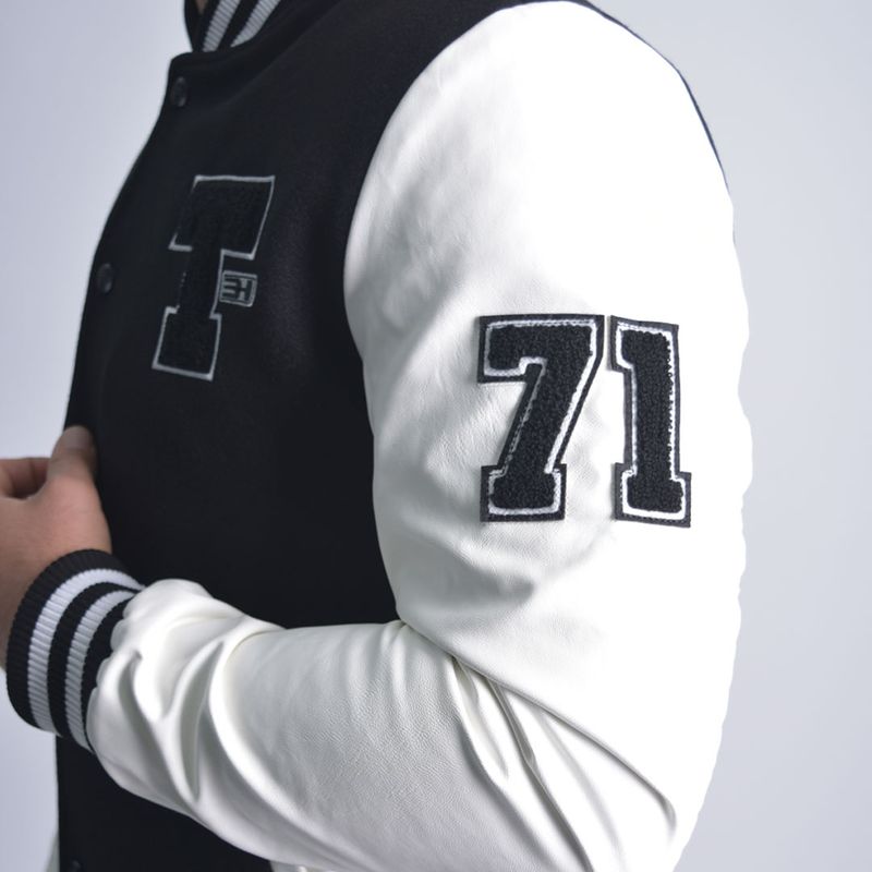 CS008-25-BLACK--4-
